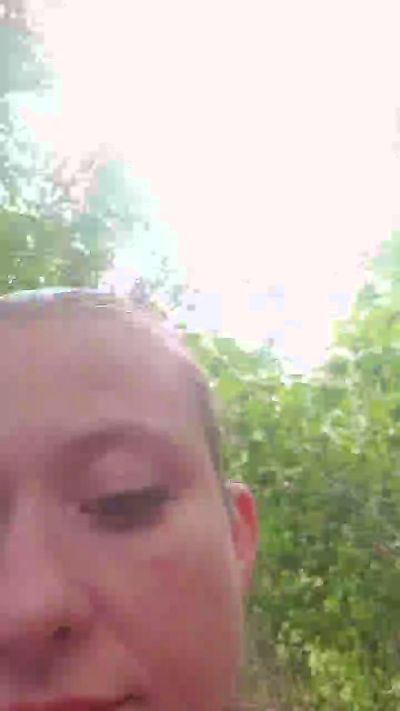 doucebrune68 live cam on Cam4