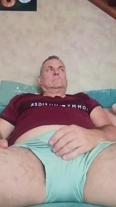 doumes62 live cam on Cam4