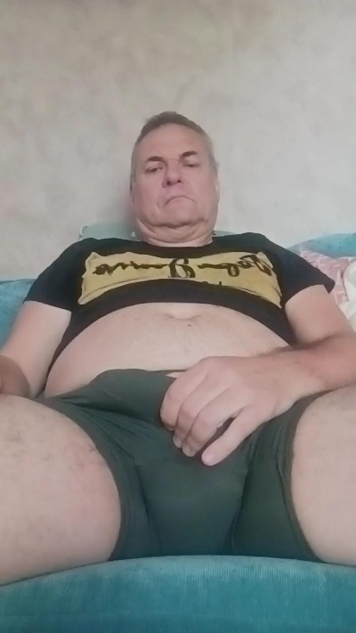 doumes62 live cam on Cam4