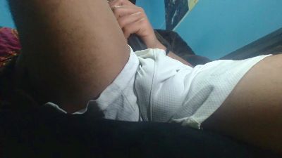 dracaris_grey1 live cam on Cam4