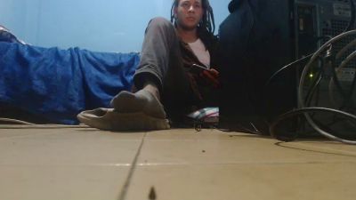 dracaris_grey1 live cam on Cam4