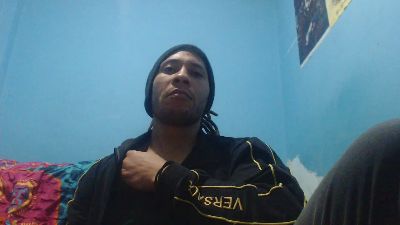 dracaris_grey1 live cam on Cam4
