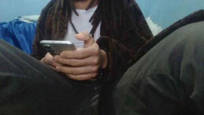 dracaris_grey1 live cam on Cam4