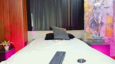 drake_and_zara live cam on Cam4