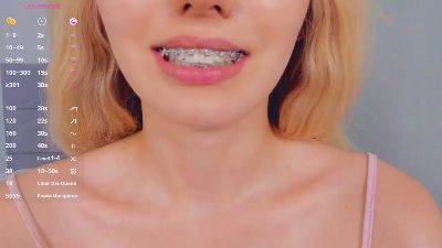 dreamira live cam on Cam4