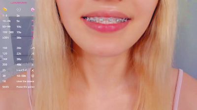 dreamira live cam on Cam4