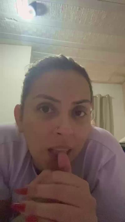 drikacharmosa4 live cam on Cam4