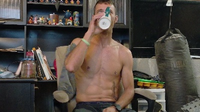 dritylilboy live cam on Cam4