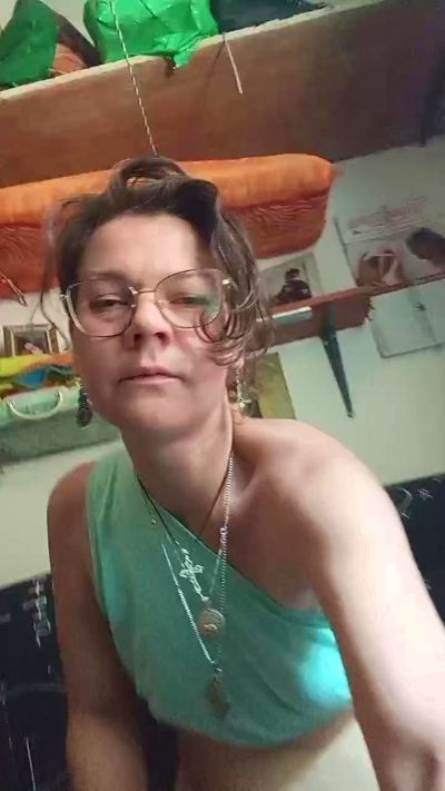 dubvibe_germany live cam on Cam4