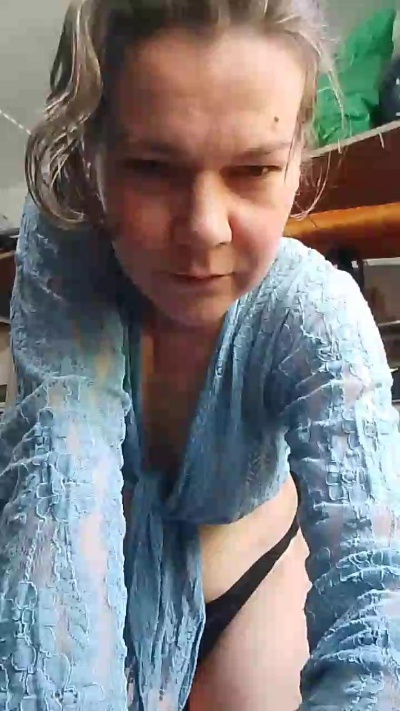 dubvibe_germany live cam on Cam4