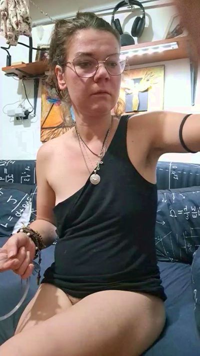 dubvibe_germany live cam on Cam4