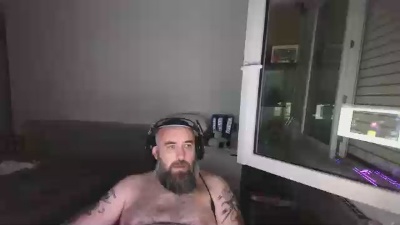 ducroronoa38 live cam on Cam4