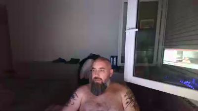 ducroronoa38 live cam on Cam4