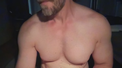 dude_bln09 live cam on Cam4