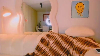 dulce_doll live cam on Cam4