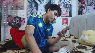 dylan_fun18 live cam on Cam4