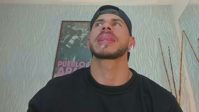 dylan_jacobx live cam on Cam4