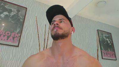 dylan_jacobx live cam on Cam4