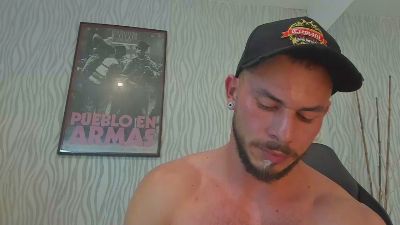 dylan_jacobx live cam on Cam4