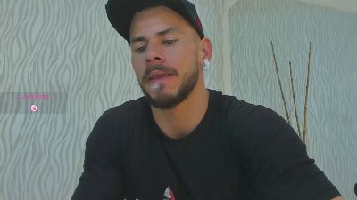 dylan_jacobx live cam on Cam4