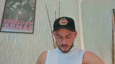 dylan_jacobx live cam on Cam4