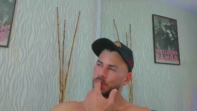 dylan_jacobx live cam on Cam4