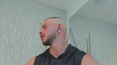 dylan_jacobx live cam on Cam4