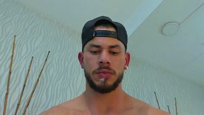 dylan_jacobx live cam on Cam4