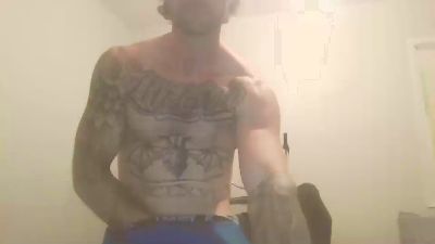 dylannielsen32 live cam on Cam4