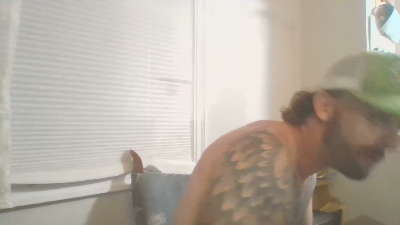 dylannielsen32 live cam on Cam4