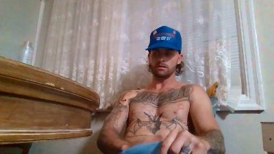 dylannielsen32 live cam on Cam4