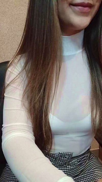 dzinblondi live cam on Cam4