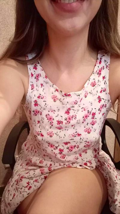 dzinblondi live cam on Cam4