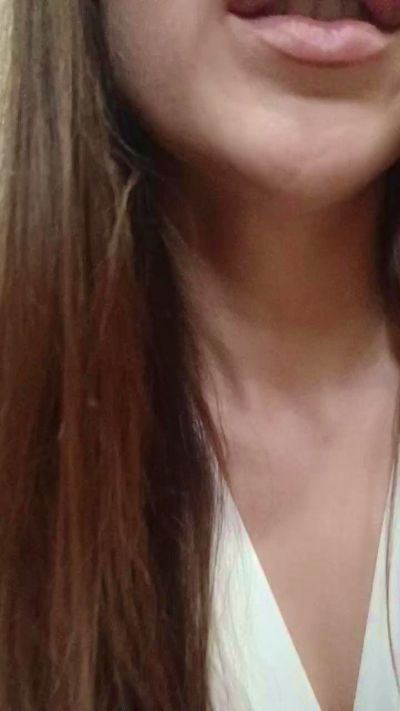dzinblondi live cam on Cam4