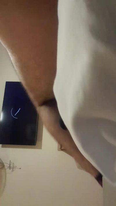 e1985 live cam on Cam4