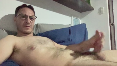 eddytm9403 live cam on Cam4