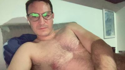 eddytm9403 live cam on Cam4