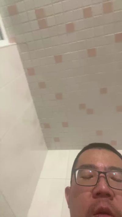 edgemebear6969 live cam on Cam4