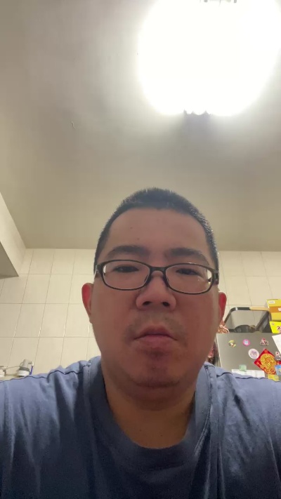 edgemebear6969 live cam on Cam4