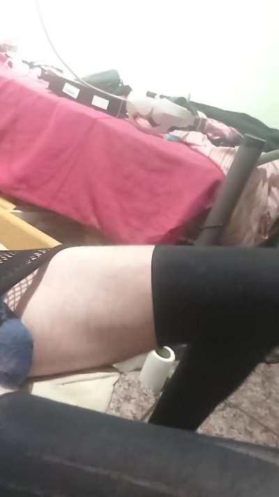 edu69692 live cam on Cam4