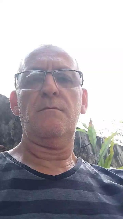 edumarcolino4 live cam on Cam4