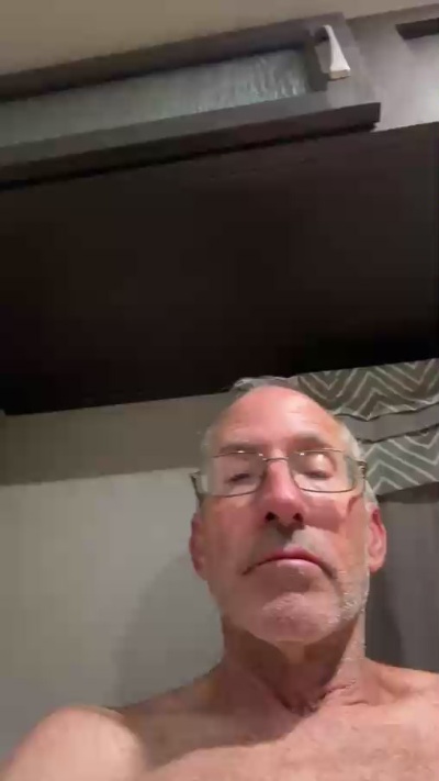 edwoodman live cam on Cam4