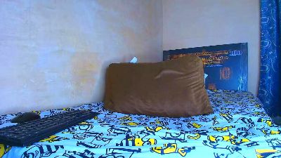 edwuar5 live cam on Cam4