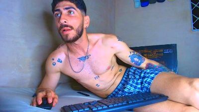 edwuar5 live cam on Cam4