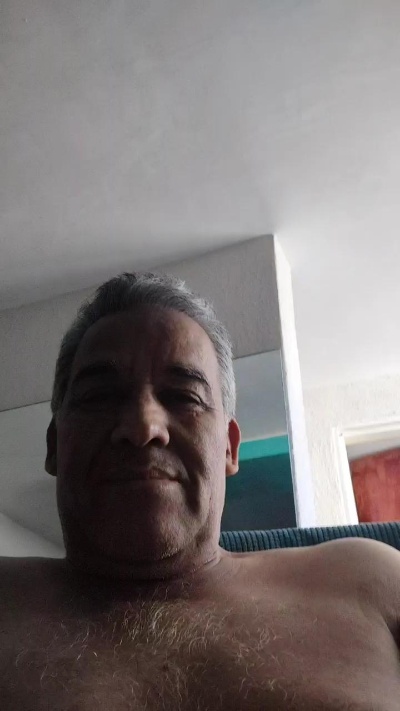 efrasito live cam on Cam4