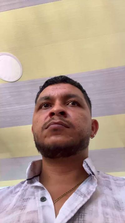 elandresredes live cam on Cam4