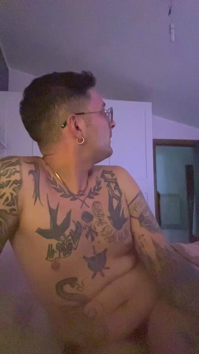 eldiablo3 live cam on Cam4