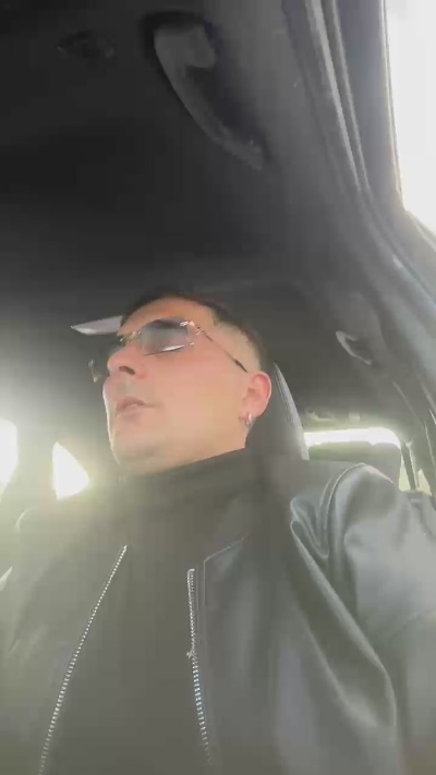 eldiablo3 live cam on Cam4