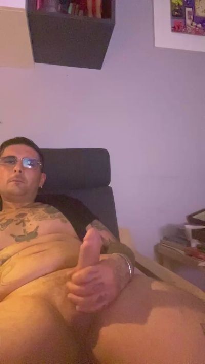 eldiablo3 live cam on Cam4