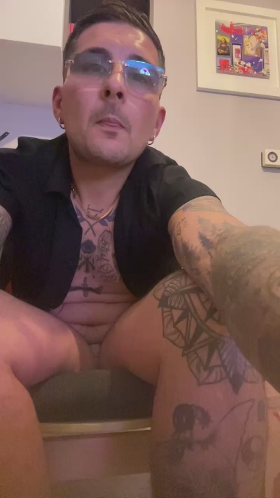 eldiablo3 live cam on Cam4